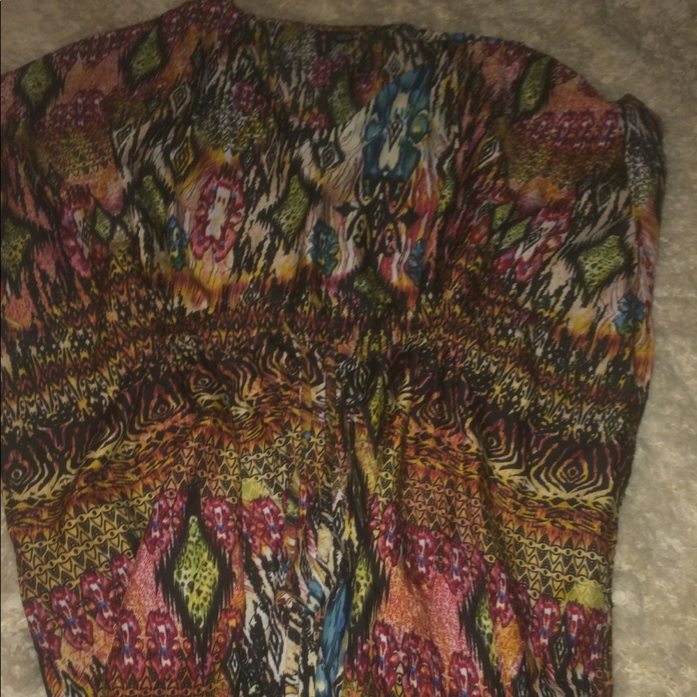 Flowy pattern dress NWT